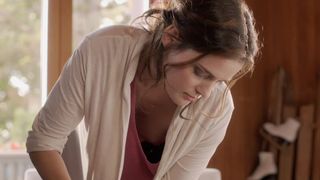 Roxane Mesquida cool - Nos futurs (2015)