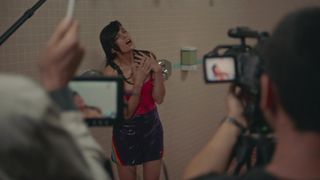 Frankie Shaw, Samara Weaving - SMILF s01e03 (2017) Nude actress in a TV video scenes