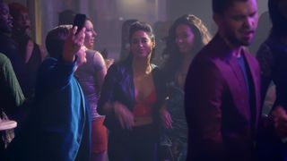 Jeanine Mason hot, Chloe Bridges sexy - Daytime Divas s01e01 (2017)