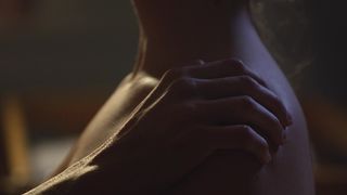 Nina Meurisse nude - Naturally (2015)