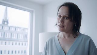 Eva Lobau nude - Einsamkeit und Romp und Mitleid (2017)