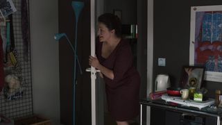 Stephanie Crayencour sexy - Un profil pour deux (2017) Naked gorgeous movie