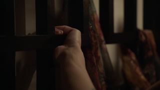 Ruby Modine hot - Shameless (2016) (Season7, Episode3)