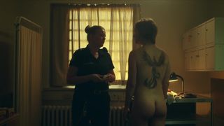 Nina Dogg Filippusdottir nude - Fangar (2017) (Season 1, Scenes two)