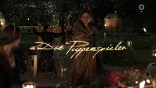 Helen Woigk - Die Puppenspieler (2017) Nude "without bra" episode