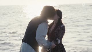 Helen Woigk - Die Puppenspieler (2017) Nude "without bra" episode