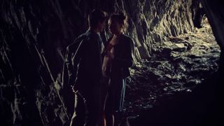 Pauline Lorillard - Debout sur la montagne (2019) Nude TV vid episode