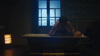 Melanie Gaydos naked - Tous les dieux du ciel (2018)