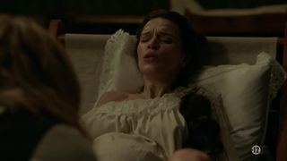 Anna Brewster - Versailles s02e02 (2017)