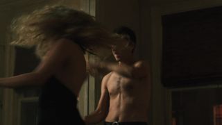 Juno_Temple_-_Vinyl_s01e09 (2016)