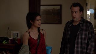 Amanda Peet killer - Togetherness_s02e02 (2016)