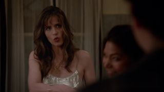 Amanda Peet killer - Togetherness_s02e02 (2016)