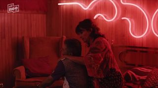 Ruth Becquart, Leticia Verhaeghe braless - Chaussee d'Amour (2016) (Season 1, Scene 1)