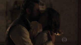 Alice Wegmann nude - Ligacoes perigosas (2016) (Season 1, Scene trio,six,8,ten)