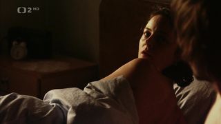 Eva Vrbkova hot - Muzi v riji (2009)