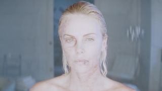 Charlize Theron naked, Sofia Boutella nude - Atomic Blonde (2017)