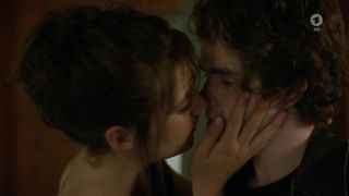 Sophie Pfennigstorf steaming - Tatort  (2017)