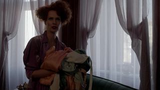 Bernadett Mitak, Hanna Palos naked - Budapest Noir (2017)