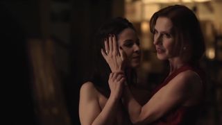 Aleida Torrent, Mar Ulldemolins, handsome actress - Nit i dia s02e01-08 (2017) Censored glamour scenes