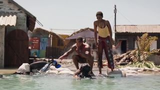 Tania Raymonde nude - Deep Blue River trio (2020)