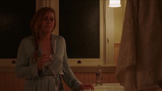Amy Adams nude - Acute Objects s01e01 (2018)