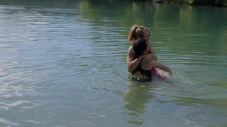 Julie Venturelli, Luna Miti - Le vent dans vos cheveux (2017) Steamy movie video