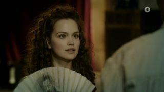 Emilia Schule naked - Charite (2017) (Season1, Episode1)