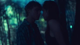 Wiktoria Filus - The Forest s01e01 (2020) Cool actress