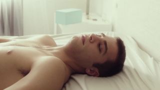 Maria Pedraza hookup - Amar (2017)