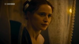 Lili Epply, Christa Theret - Maximilian. Das Spiel von Macht und Liebe s01e01 (2017) Warm film episodes