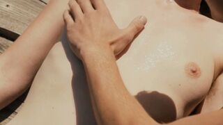 Salome Richard topless - Reves de jeunesse (2019)