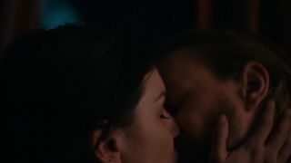 Shenae Grimes - Blood Babe (2017) Nude TV video episode