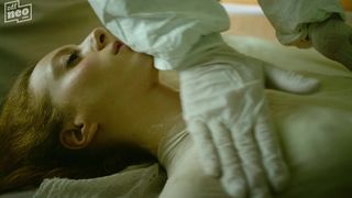 Roxane Duran - Parfum s01e04 (2018) Nude actress in a spectacular episodes