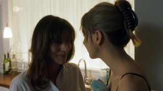 Petra Schmidt-Schaller, Ulrike C. Tscharre - Getrieben (2018) Nude adult video episode