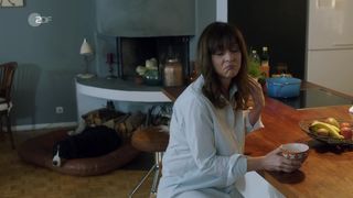 Petra Schmidt-Schaller, Ulrike C. Tscharre - Getrieben (2018) Nude adult video episode