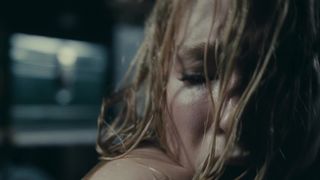 Haley Bennett - The Chick on the Instruct (2016) Nude vid scene