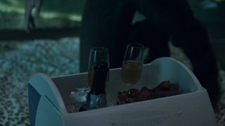 Emmy Rossum, Paige Diaz - Shameless s06e01 (2015) Naked molten scene