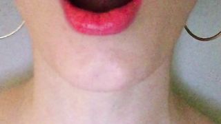 Rose McGowan Sex Tape Blowjob Imitation