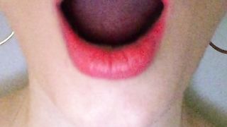 Rose McGowan Sex Tape Blowjob Imitation