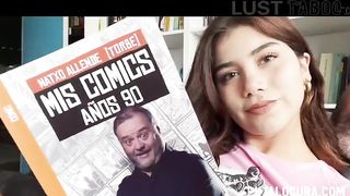 Marina Gold - She loves read books and romp