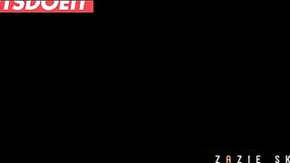 LETSDOEIT - Apolonia Lapiedra and Lil' STEP STEP-SISTER Share Beau's Manstick