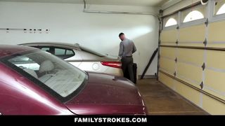 FamilyStrokes - Hot Teen Flashes Pussy for Pervy Uncle - Real Incest sex