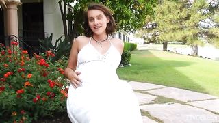 Prego Indica is stretching up on the porch and tugging in the middle of the day