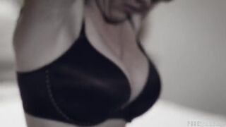 PureTaboo fresh - Moms Helping Forearm - Kit Mercer