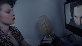 Julia Fox nude - PVT CHAT (2020) Explicit Sex Movie Scene (and all masturbation scene)