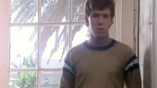 Mommy seduced a teenager. Amazing scene from a vintage movie.