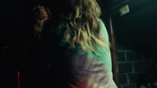 Rubbish THriller Vignettes. Sizzling Edy Modica - In the Skin (2022)