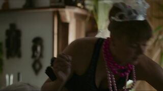 Rea Lest-Liik, Steffi Pähn, Liisa Saaremäel nude - Tume paradiis (2023)