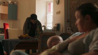 Soko naked, Noémie Merlant - A Superb Guy (2020) Lesbo Vid