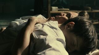 Emily Cox naked - Alma and Oskar (2022) Explicit Nude Vignettes